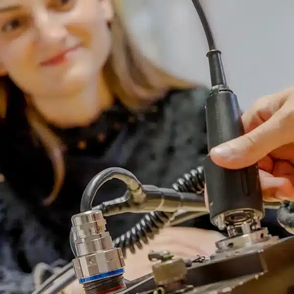 Amphenol-Socapex_Burt-Prod_002-Video-industrie-thyez